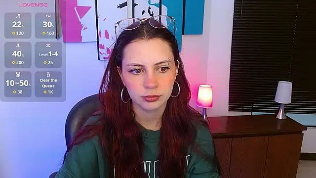 AlanaGarcia19 online show from October 30, 2025, 11:41 am