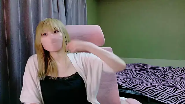 Snapshot of miyu0002 chatting on September 28, 2025, 1:40 pm miyu0002 online show from September 28, 2025, 1:40 pm