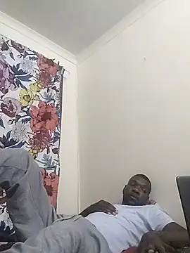 Snapshot of TmanZim2025 chatting on September 21, 2025, 4:12 pm TmanZim2025 online show from September 21, 2025, 4:12 pm