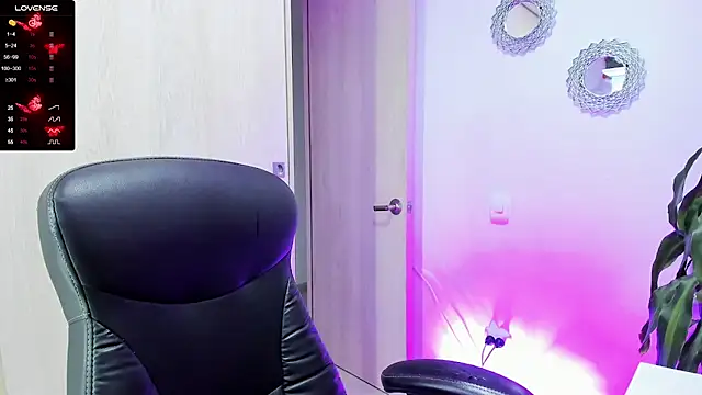 bella thorne3 online show from March 8, 2026, 2:04 am