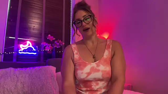 Snapshot of MistresssX chatting on September 16, 2025, 4:30 pm MistresssX online show from September 16, 2025, 4:30 pm