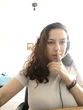 AlanaDesire online show from September 13, 2025, 3:56 pm