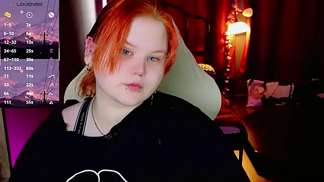 fillisfox  online show from April 22, 2026, 11:06 am
