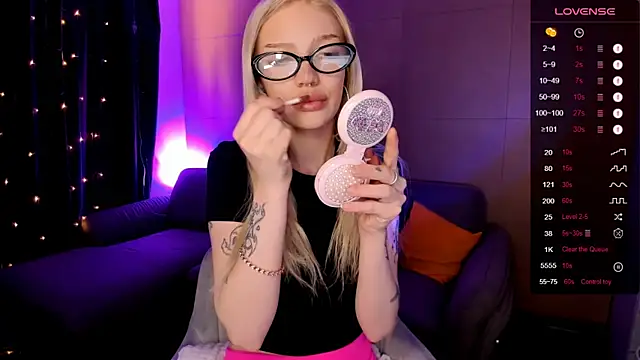 AnyaTaylor  online show from April 2, 2026, 1:57 am