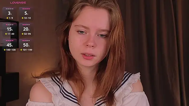 JulietteRain online show from September 28, 2025, 5:31 pm