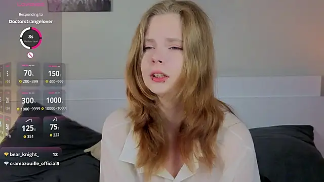 JulietteRain online show from July 10, 2026, 7:47 pm