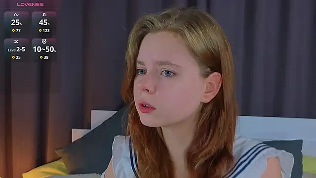 JulietteRain online show from November 17, 2025, 5:17 pm