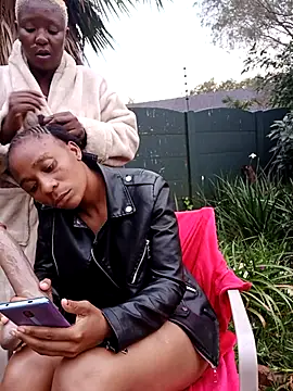 DarkQueen 94 online show from April 13, 2026, 3:27 pm