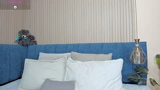 angel ponce online show from March 26, 2026, 7:12 pm