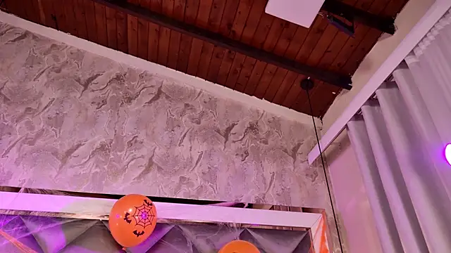 gemma sm online show from October 18, 2025, 3:08 am