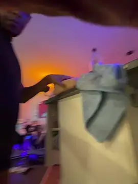 shaker75019paris online show from February 8, 2026, 5:43 pm