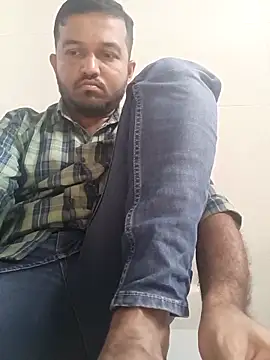 VJ17 online show from December 1, 2025, 6:58 am