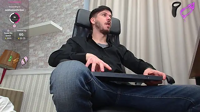 JonahShaw online show from November 10, 2025, 5:23 am