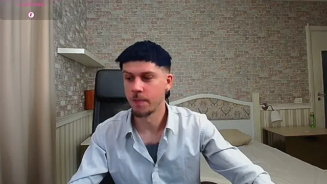 JonahShaw online show from May 11, 2026, 4:47 am