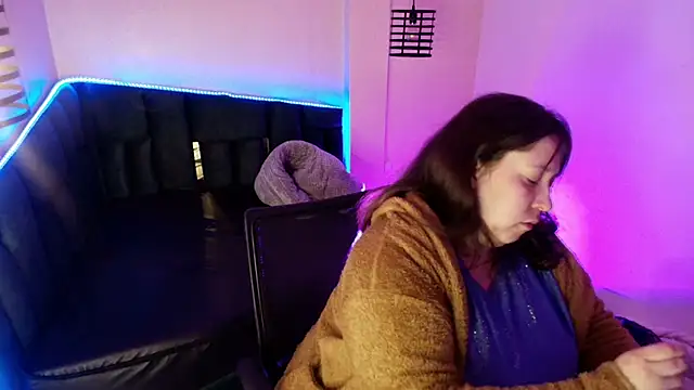  Emily rosee  online show from December 4, 2025, 11:20 am