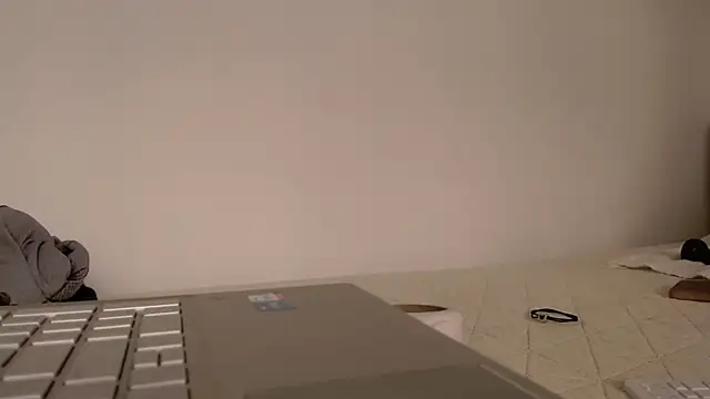 Snapshot of Sarah-w chatting on January 18, 2026, 9:07 pm Sarah-w online show from January 18, 2026, 9:07 pm