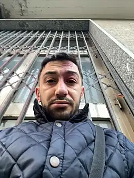 piacentino69 online show from November 10, 2025, 6:51 am