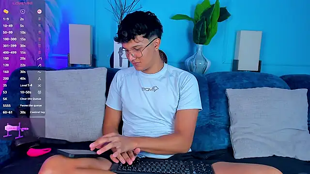 Leo Savage  online show from January 12, 2026, 3:02 am