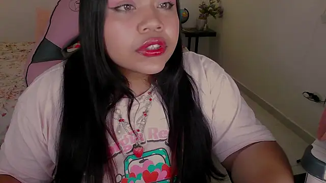 Snapshot of Juicy_elenxx chatting on September 19, 2025, 10:03 pm Juicy elenxx online show from September 19, 2025, 10:03 pm