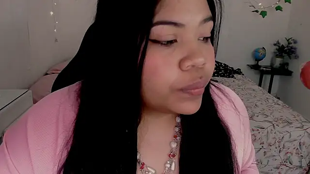 Snapshot of Juicy_elenxx chatting on January 6, 2026, 11:53 pm Juicy elenxx online show from January 6, 2026, 11:53 pm