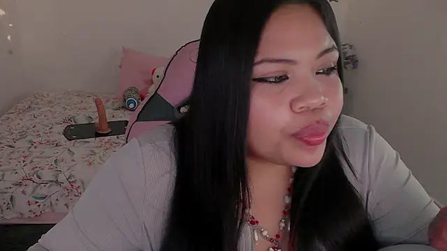 Snapshot of Juicy_elenxx chatting on September 11, 2025, 3:39 am Juicy elenxx online show from September 11, 2025, 3:39 am