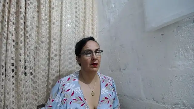 gabbyparker  online show from November 5, 2025, 7:11 am