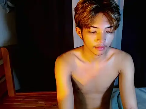 Snapshot of addicted_to_alex chatting on September 20, 2025, 5:34 am addicted to alex online show from September 20, 2025, 5:34 am