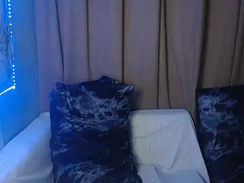 fantasy davidxx online show from November 15, 2025, 6:45 pm