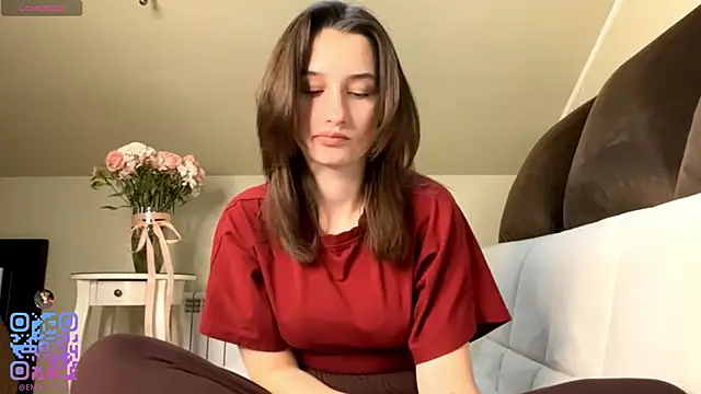 DarlineBrustera online show from June 1, 2026, 2:06 pm