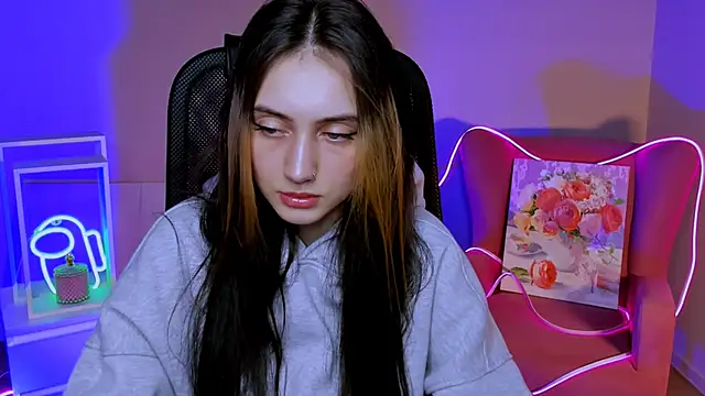 Snapshot of olivianorton chatting on November 12, 2025, 3:49 pm olivianorton online show from November 12, 2025, 3:49 pm