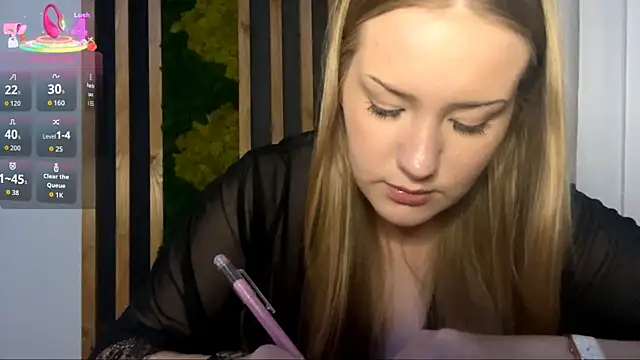 PandaFluff online show from November 9, 2025, 4:44 pm