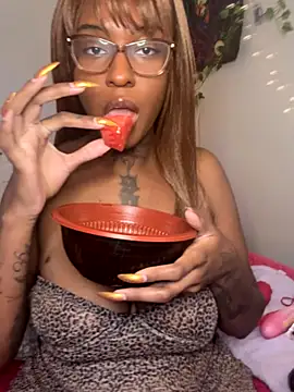 MistiSavannah online show from November 23, 2025, 3:00 pm