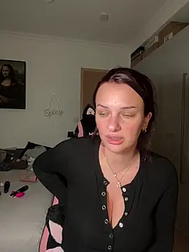 OliviaaFischer online show from March 2, 2026, 8:05 pm