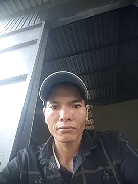 Snapshot of Dattony00 chatting on March 1, 2026, 12:10 am Dattony00 online show from March 1, 2026, 12:10 am