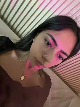 LilybethGray online show from March 18, 2026, 12:58 am