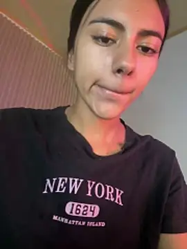 Snapshot of LilybethGray chatting on February 15, 2026, 11:03 pm LilybethGray online show from February 15, 2026, 11:03 pm