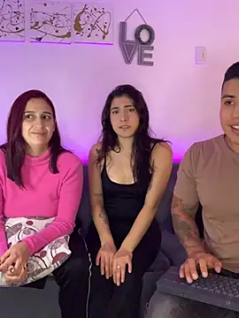 Snapshot of miaftmax chatting on February 28, 2026, 12:21 am miaftmax online show from February 28, 2026, 12:21 am