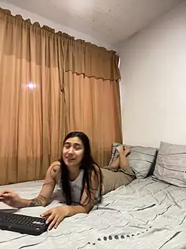 Snapshot of miaftmax chatting on February 14, 2026, 2:28 pm miaftmax online show from February 14, 2026, 2:28 pm