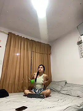 Snapshot of miaftmax chatting on February 13, 2026, 5:24 pm miaftmax online show from February 13, 2026, 5:24 pm