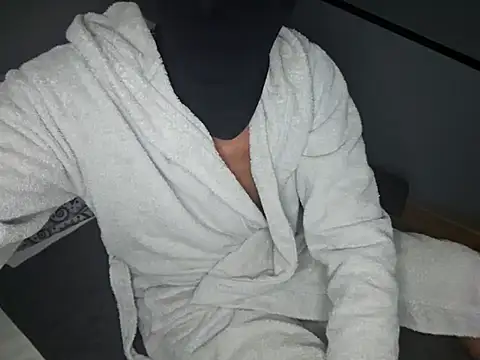 Snapshot of slavic_boy_39 chatting on September 23, 2025, 10:17 pm slavic boy 39 online show from September 23, 2025, 10:17 pm