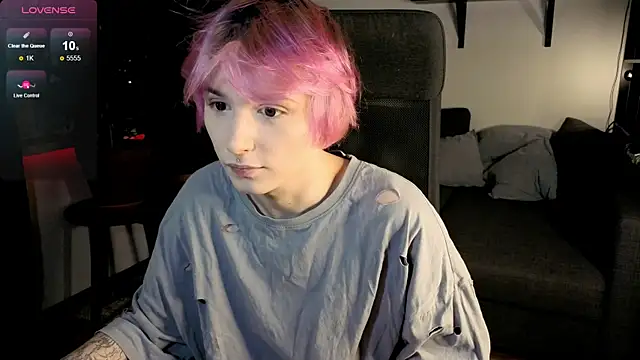 Your avatar online show from January 17, 2026, 8:56 pm