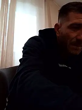 Alexdaniel89 online show from January 13, 2026, 1:37 pm