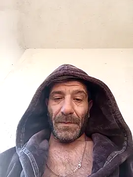 Alexdaniel89 online show from April 5, 2026, 2:35 pm