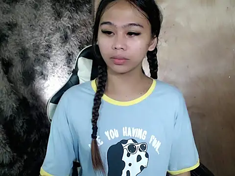 sweety kyrah18 online show from February 26, 2026, 1:00 pm