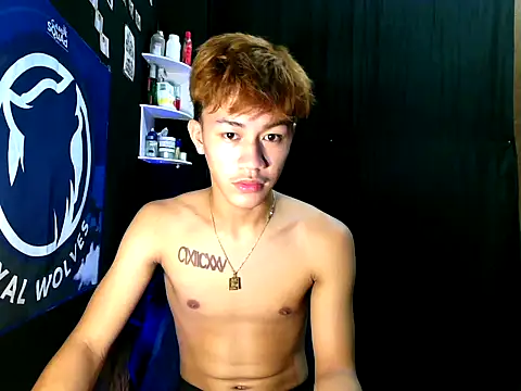 naughtyboyloy 0 online show from November 2, 2025, 2:38 am