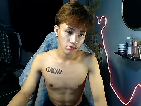 Snapshot of naughtyboyloy_0 chatting on July 16, 2026, 5:54 pm naughtyboyloy 0 online show from July 16, 2026, 5:54 pm