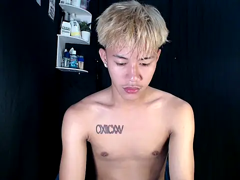 naughtyboyloy 0 online show from December 1, 2025, 2:34 am