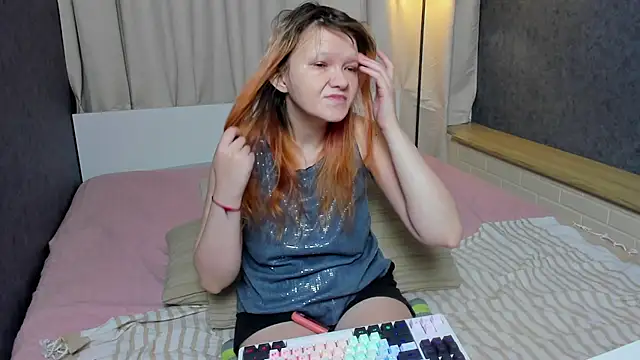 Nora lovvvv online show from September 20, 2025, 10:20 am