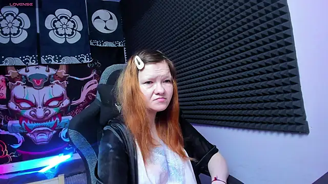 Nora lovvvv online show from October 19, 2025, 10:18 am