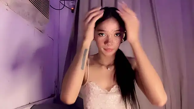 Snapshot of anastasia_cums chatting on October 29, 2025, 8:13 am anastasia cums online show from October 29, 2025, 8:13 am